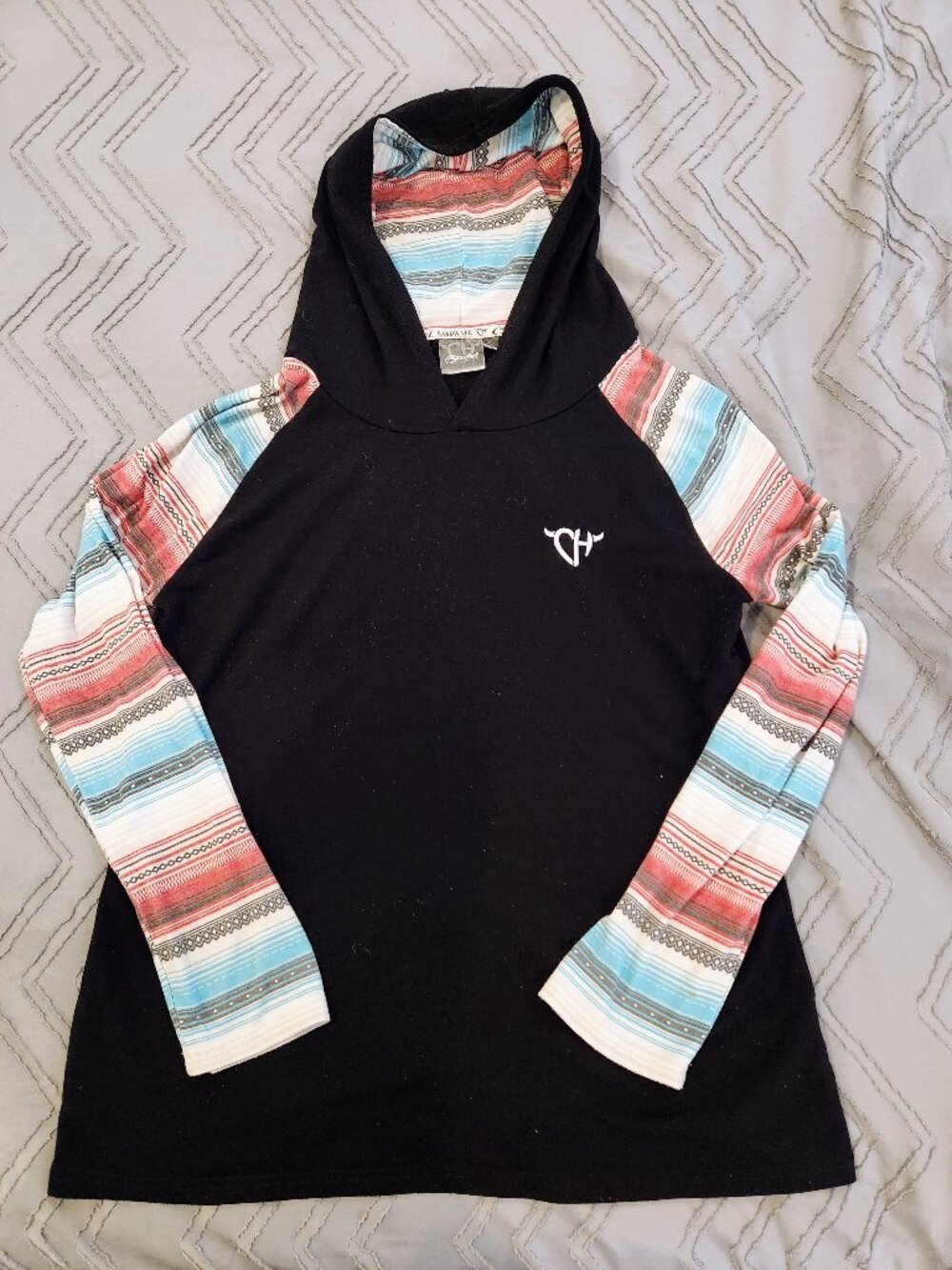 Cowgirl Hardware Lightweight Southwestern Stripe Sleeve Hoodie - Size L